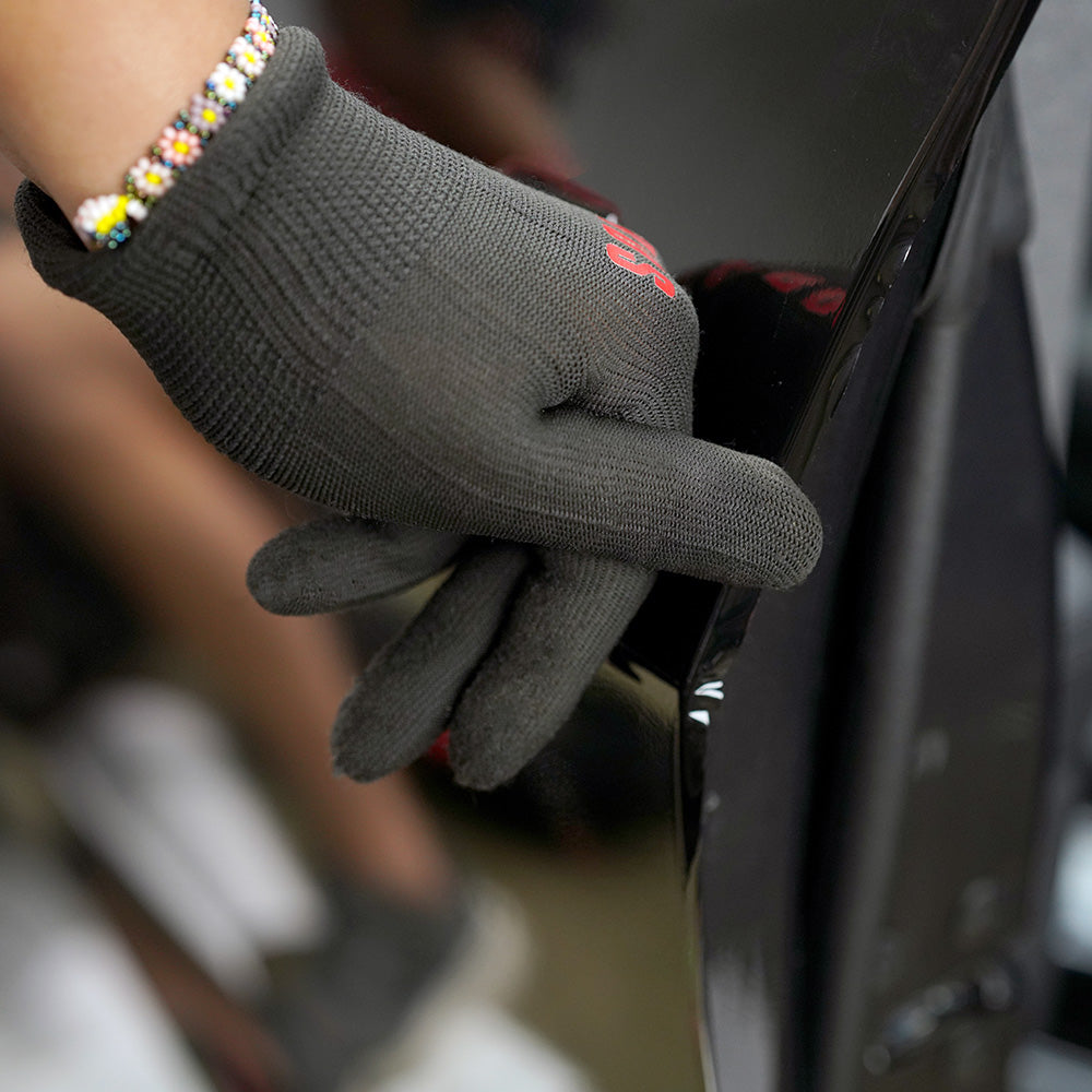 Use wrap glove provided to fold edges over.