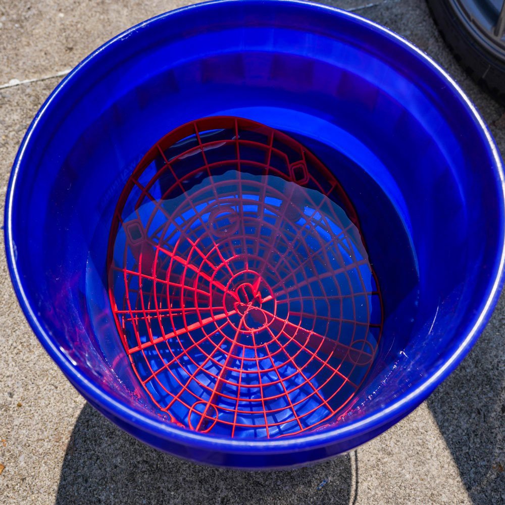 Bucket Insert + Guard -CL-GGW- TESBROS